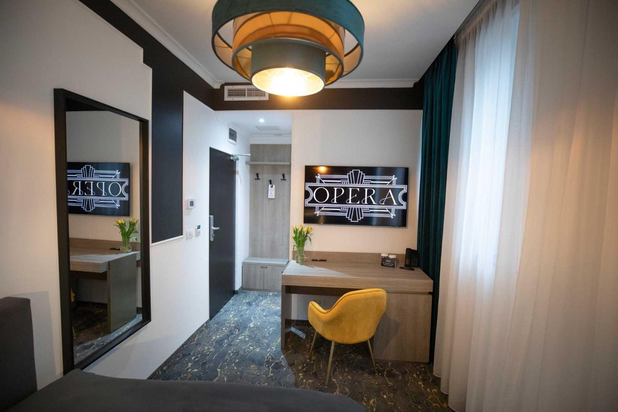Opera Hotel Тімішоара Екстер'єр фото